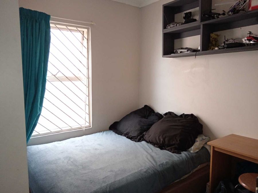 To Let 3 Bedroom Property for Rent in Protea Heights Western Cape